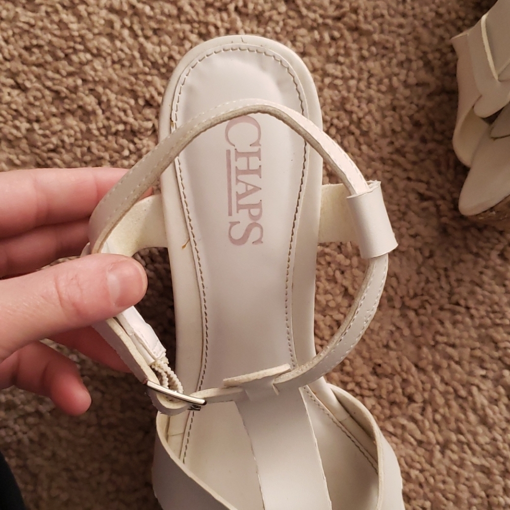 Chaps White Wedge Sandals Strappy Ankle Strap Womens Size 6 - Picture 6 of 14